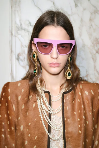 Look 66